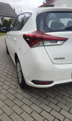 Toyota Auris cena 35000 przebieg: 201881, rok produkcji 2018 z Oborniki Śląskie małe 211